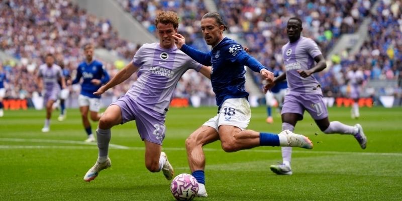 Đấu pháp HLV thể hiện cuộc so tài chiến thuật kịch tính