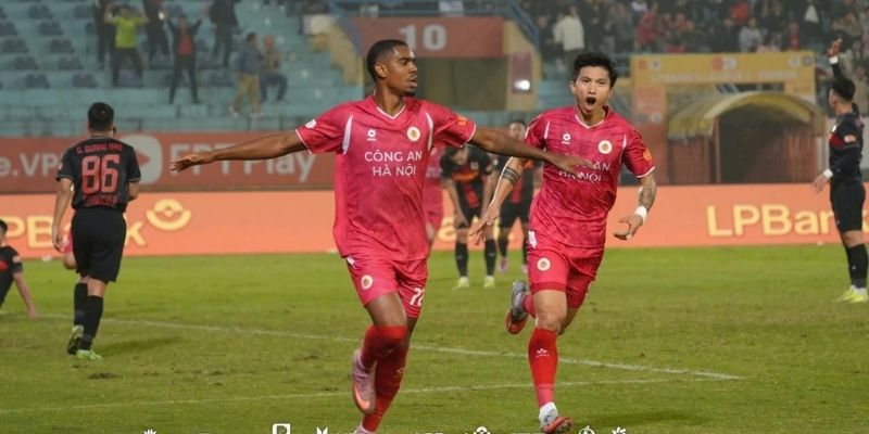 Phân tích chiến thắng từ sự tỏa sáng cá nhân và đấu pháp